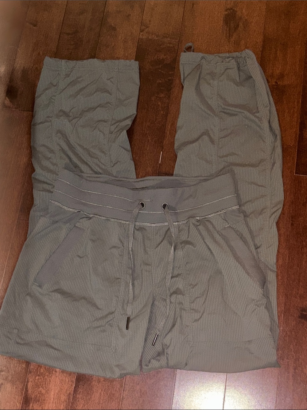 Lululemon Dance Studio Green Size 6